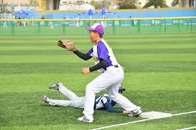 东契奇和里夫斯成1971年来湖人首对同砍35+的后场组合